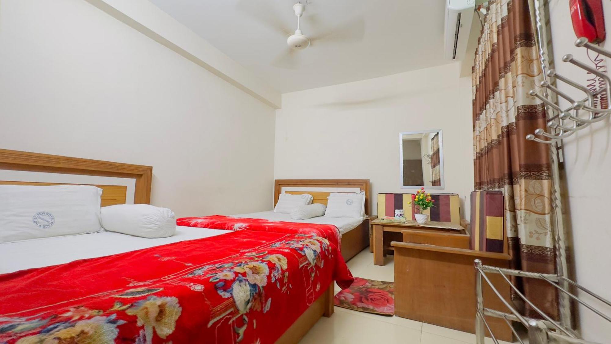 Hotel New Royal Palace Dhanmondi Dakka Dış mekan fotoğraf