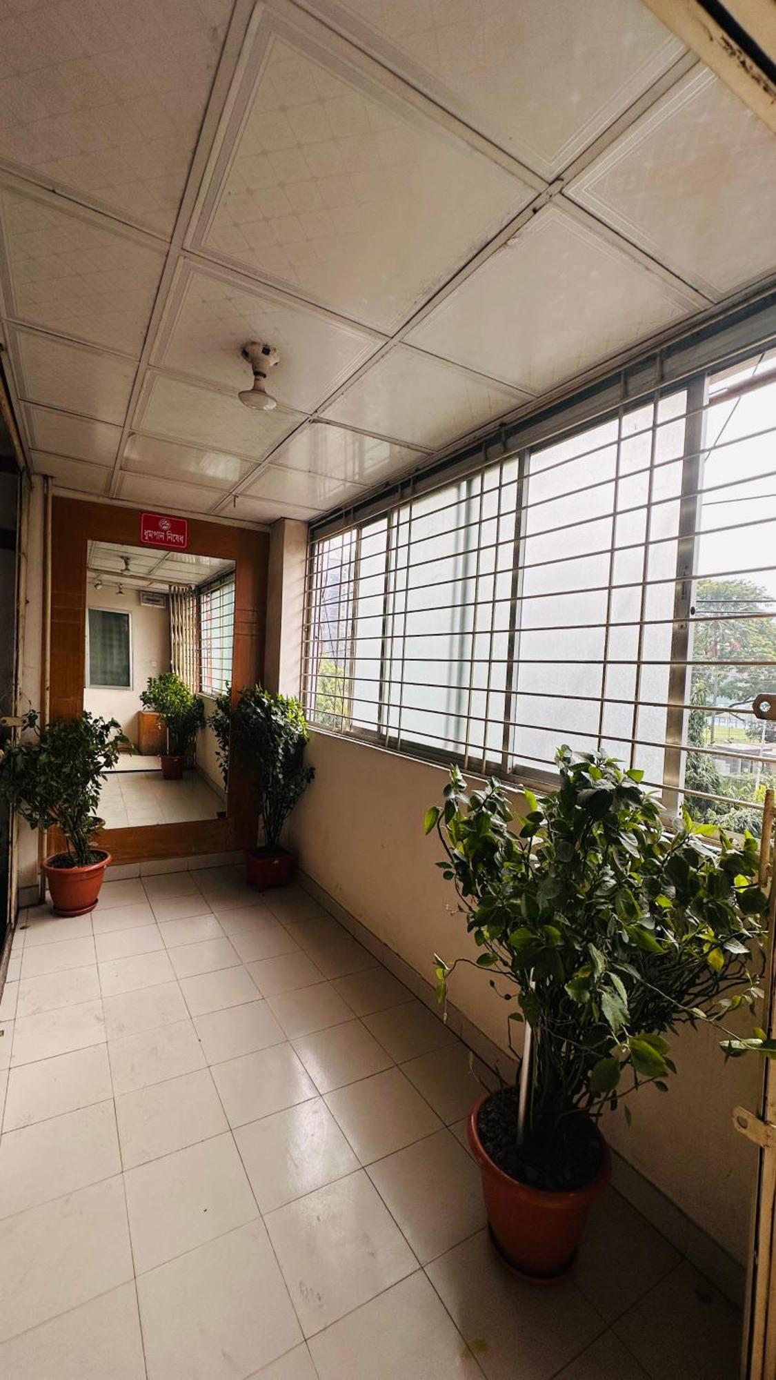 Hotel New Royal Palace Dhanmondi Dakka Dış mekan fotoğraf