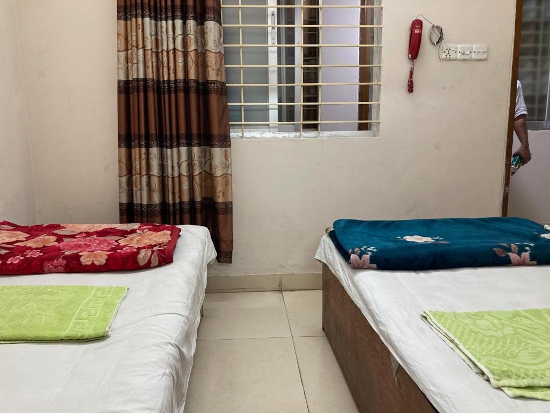 Hotel New Royal Palace Dhanmondi Dakka Dış mekan fotoğraf
